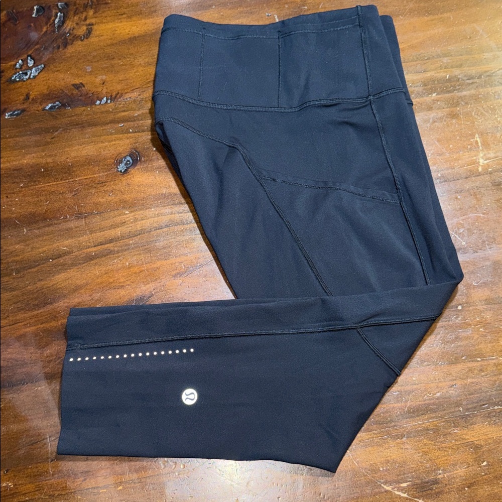 LULULEMON FAST AND FREE BLACK YOGA PANTS🍋